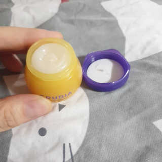 [후르디아] 블루베리 과즙 듬뿍 꿀과즙립밤 3개 세트 — 5점을 준 리뷰어가 2019년 10월 올린 사용 사진