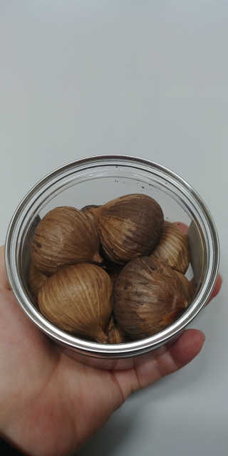 정신무역 티베트 히말라야 샹그릴라 통흑마늘 100g+100g — 5점을 준 리뷰어가 2020년 3월 올린 사용 사진