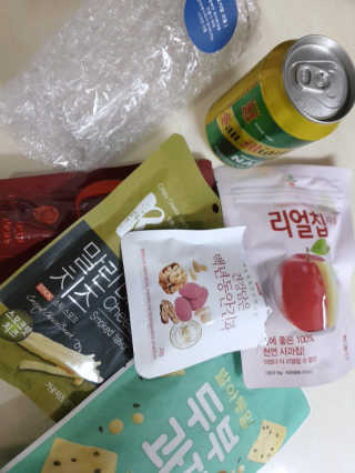 [맘마레시피] 육퇴 후 맥주는 진리, 육퇴간식박스 — 5점을 준 리뷰어가 2019년 11월 올린 사용 사진