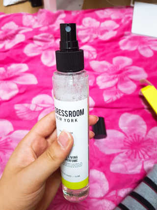 더블유드레스룸 신규향 드레스퍼퓸150ml — 2점을 준 리뷰어가 2018년 8월 올린 사용 사진