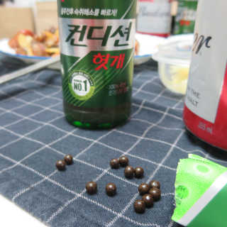 헛개컨디션 [헛캐 컨디션] NEW 컨디션 환 10포 + 컨디션 2병 — 5점을 준 리뷰어가 2019년 4월 올린 사용 사진