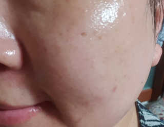 오지아이 워터 밤 모이스처 스킨 에센스 180ml — 5점을 준 리뷰어가 2020년 2월 올린 사용 사진