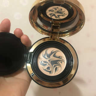 셀레뷰 블랙 세럼 팩트 — 4점을 준 리뷰어가 2017년 9월 올린 사용 사진