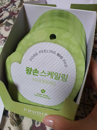 [후르디아] 청포도 매끈약산성 필링 패드_50매 세트 — 5점을 준 리뷰어가 2019년 9월 올린 사용 사진