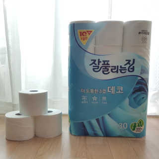 잘풀리는집 더 도톰한 3겹 데코 30롤 — 5점을 준 리뷰어가 2018년 5월 올린 사용 사진
