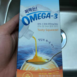 오메가-3스무디 [오메가스무디] 짜먹는 오메가3 DHA 임산부 어린이 — 4점을 준 리뷰어가 2019년 1월 올린 사용 사진