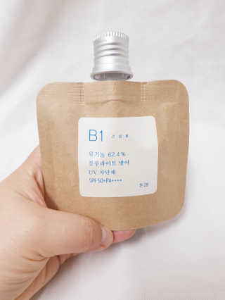 톤28 유기농 블루라이트 방어 UV 차단거리 건성용 B1 — 4점을 준 리뷰어가 2019년 4월 올린 사용 사진