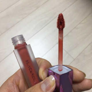 [블랙루즈] 에어 핏 벨벳 틴트 시즌2 中 택1+랜덤1 — 5점을 준 리뷰어가 2018년 10월 올린 사용 사진