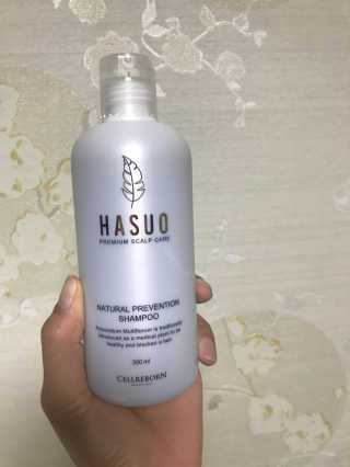 셀리본 하수오 내츄럴 프리벤션 탈모관리 샴푸 300ml — 4점을 준 리뷰어가 2019년 11월 올린 사용 사진