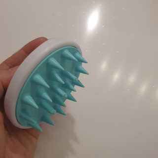 달리프 베러 퍼퓸 샴푸 1000ml 레이니데이 or 일랑로즈 — 5점을 준 리뷰어가 2019년 12월 올린 사용 사진