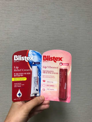 블리스텍스 립 릴리프 크림 립밤, 립 바이브런스 립밤 — 3.83점을 준 리뷰어가 2018년 11월 올린 사용 사진