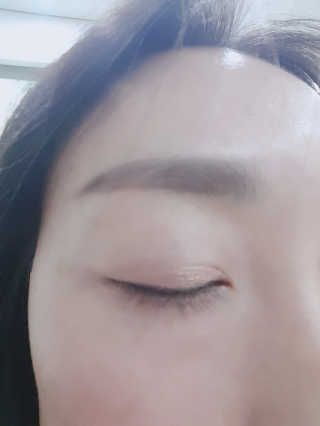 밀키드레스 바비메이크 펜 아이라이너 — 4.67점을 준 리뷰어가 2018년 9월 올린 사용 사진