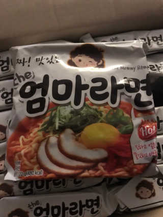 라면 그대로가 제일 맛있는 더엄마라면 — 5점을 준 리뷰어가 2019년 9월 올린 사용 사진