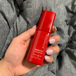 미샤 래디언스 퍼펙트핏 파운데이션 SPF30 PA++ — 4점을 준 리뷰어가 2020년 3월 올린 사용 사진