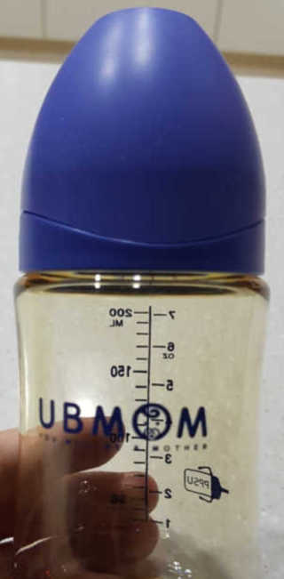 유비맘 PPSU 젖병 노꼭지_200ml_컬러 랜덤 발송 — 4점을 준 리뷰어가 2020년 1월 올린 사용 사진
