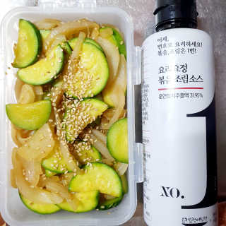요요랩 요리요정 NO.1 볶음조림소스 420ml — 5점을 준 리뷰어가 2019년 10월 올린 사용 사진