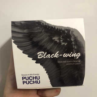 푸츄푸츄 Real repair skin cell premium patch — 4.67점을 준 리뷰어가 2018년 10월 올린 사용 사진
