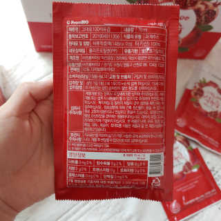프롬바이오 오직 석류만 [그대로100 석류즙] 하루 1포로 건강하게 — 2.5점을 준 리뷰어가 2019년 10월 올린 사용 사진