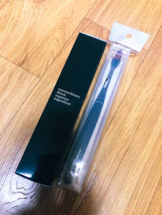 the naked object 디블랙팩치약 디블랙칫솔 세트 — 1점을 준 리뷰어가 2019년 1월 올린 사용 사진