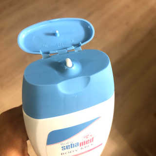세바메드 베이비 바디밀크 200ml — 5점을 준 리뷰어가 2019년 12월 올린 사용 사진