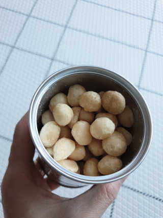 마우나로아 무염 드라이 로스티드 마카다미아 캔 127G — 5점을 준 리뷰어가 2019년 8월 올린 사용 사진