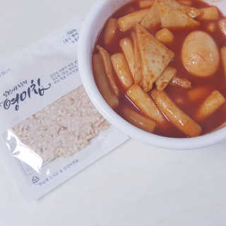 두번째 국떡 국가대표 떡볶이 1팩 + 영미칩 2봉 증정 — 4점을 준 리뷰어가 2019년 2월 올린 사용 사진