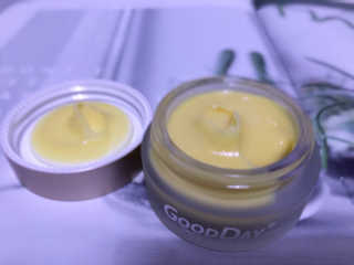 GoodDay Skincare GoodDay 강황 크림 — 4.5점을 준 리뷰어가 2019년 6월 올린 사용 사진