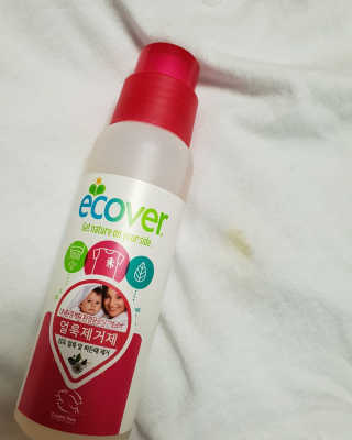 에코버 친환경 얼룩제거제 — 5점을 준 리뷰어가 2018년 8월 올린 사용 사진