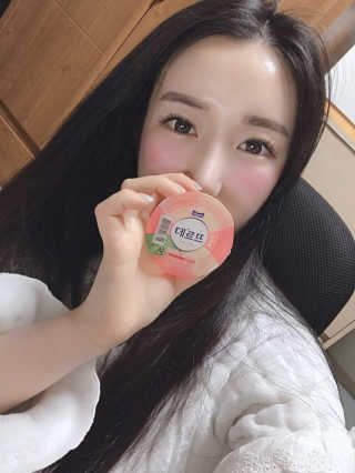 데르뜨 떠먹는 과일 3종, 짜먹는 과일 2종 총 10개 체험 — 4.5점을 준 리뷰어가 2020년 3월 올린 사용 사진