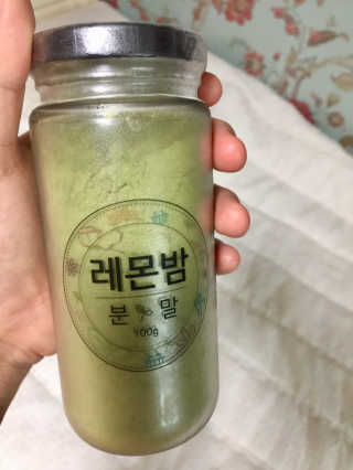 초능력 국내산 레몬밤 분말 — 5점을 준 리뷰어가 2019년 7월 올린 사용 사진