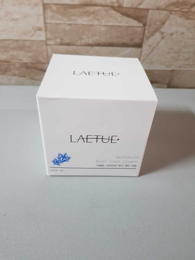 라에뜨 사차인치 바디케어크림 300ml 리뷰 사진