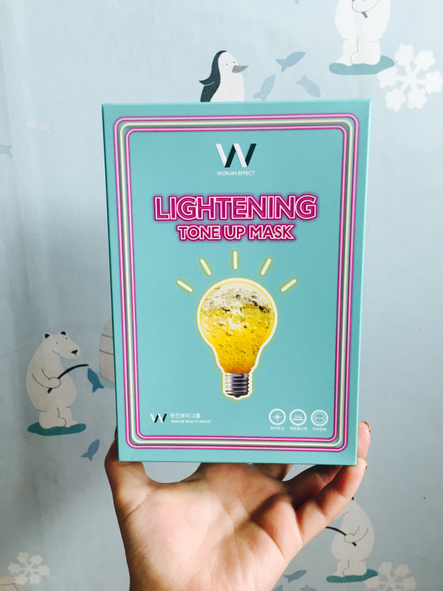 라이트닝 톤 업 마스크 [조명마스크팩] 리뷰 사진