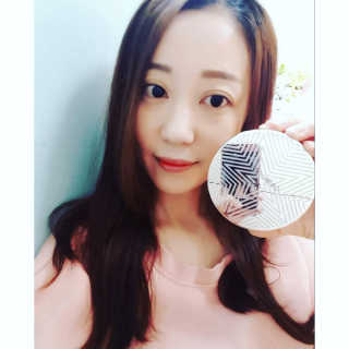 셀레뷰 스타 시크릿 쿠션 — 4.67점을 준 리뷰어가 2018년 3월 올린 사용 사진