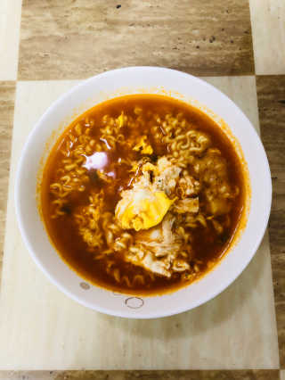 라면 그대로가 제일 맛있는 더엄마라면 — 5점을 준 리뷰어가 2019년 7월 올린 사용 사진