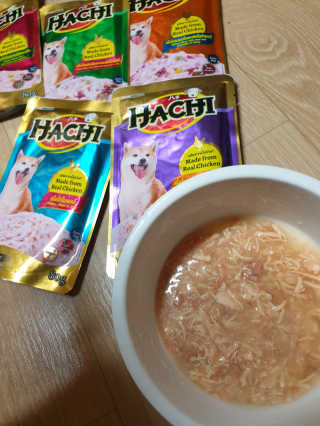 [펫토리아] 토로토로 하치  강아지 파우치간식 — 5점을 준 리뷰어가 2019년 7월 올린 사용 사진