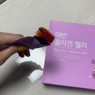 네츄럴굿띵스 태반 콜라겐 젤리 15포 — 1점을 준 리뷰어가 2018년 12월 올린 사용 사진