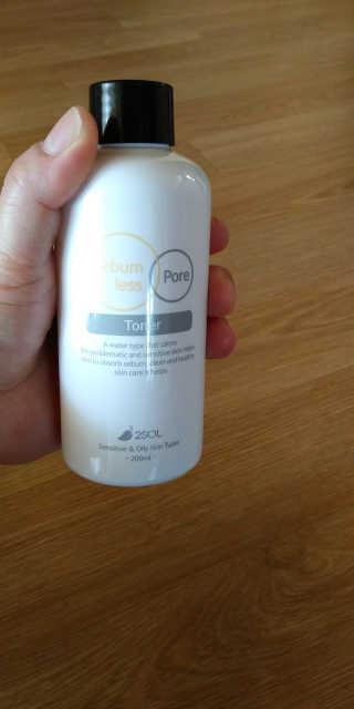 이솔화장품 이솔 세범 리스 포어 토너 200ml — 4.83점을 준 리뷰어가 2018년 8월 올린 사용 사진