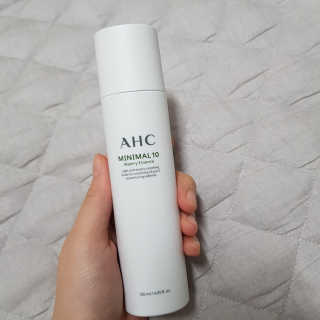 AHC 에이 에이치 씨 미니멀 10 워터리 에센스 — 5점을 준 리뷰어가 2018년 12월 올린 사용 사진