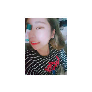 더마비 인텐시브 베리어 립 오일 밤 — 4.83점을 준 리뷰어가 2017년 11월 올린 사용 사진