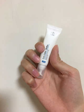에이엠이 스마트폰으로 인한 눈뻑뻑 해소 AME아이케어밤 베이직 — 3.5점을 준 리뷰어가 2019년 1월 올린 사용 사진