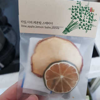 더THE담다 더 담다 클렌즈워터팩 — 5점을 준 리뷰어가 2019년 2월 올린 사용 사진
