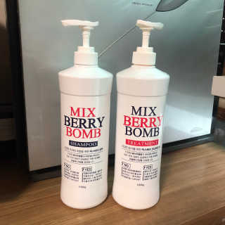 (주)에네스티 믹스베리 단백질 폭탄 샴푸 1000g — 5점을 준 리뷰어가 2019년 12월 올린 사용 사진