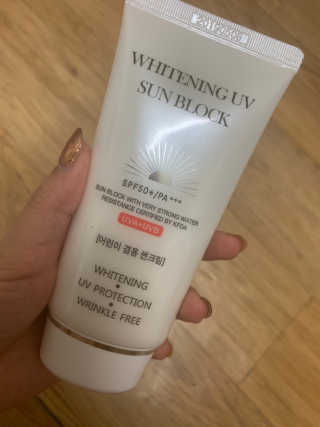 지고트 화이트닝 유브이 썬블럭 크림 70ml,1+1 — 5점을 준 리뷰어가 2019년 7월 올린 사용 사진