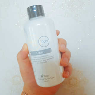 이솔화장품 이솔 세범 리스 포어 토너 200ml — 4점을 준 리뷰어가 2018년 8월 올린 사용 사진