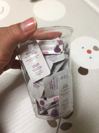 야시엔코 앰플수면팩 퍼플 — 4.67점을 준 리뷰어가 2018년 7월 올린 사용 사진