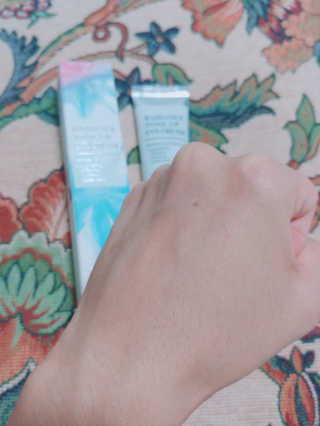 보나쥬르 래디언스 톤업 아이크림 30ml — 5점을 준 리뷰어가 2018년 8월 올린 사용 사진