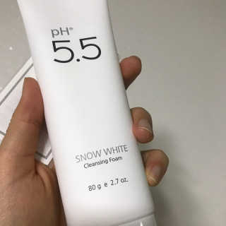포므시 스노우화이트클렌징폼pH5.5 — 5점을 준 리뷰어가 2019년 5월 올린 사용 사진