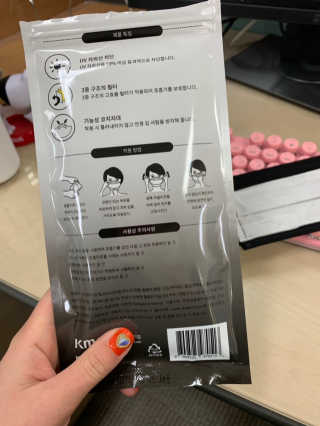 [닥터퓨리] 소프트터치 건강 + UV 블랙스타일 마스크 — 5점을 준 리뷰어가 2019년 4월 올린 사용 사진