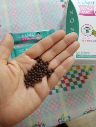 정찬우 꽐라만시 [띵보몰]건강환 습관 노니마니 스틱 1Box — 3점을 준 리뷰어가 2019년 4월 올린 사용 사진