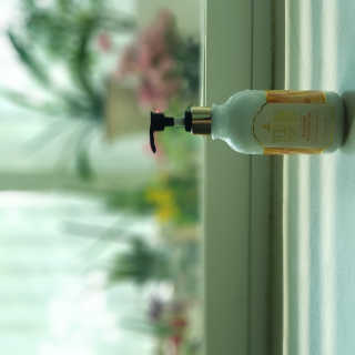 바디홀릭 인샤워 바디퍼퓸 옐로우포션 250ML — 5점을 준 리뷰어가 2019년 4월 올린 사용 사진